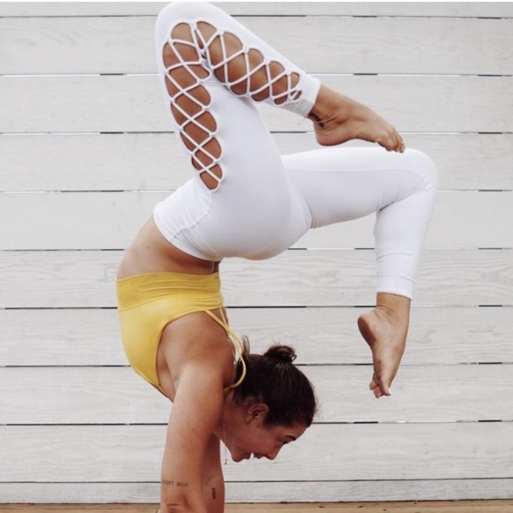 ALO Yoga Lace Up High Waisted Cut Out White Leggings